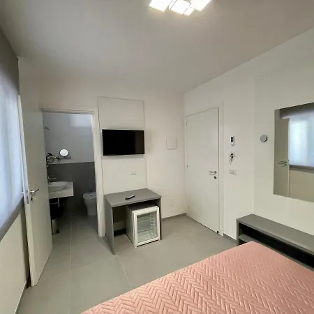 B&B Matthew's 페스키치