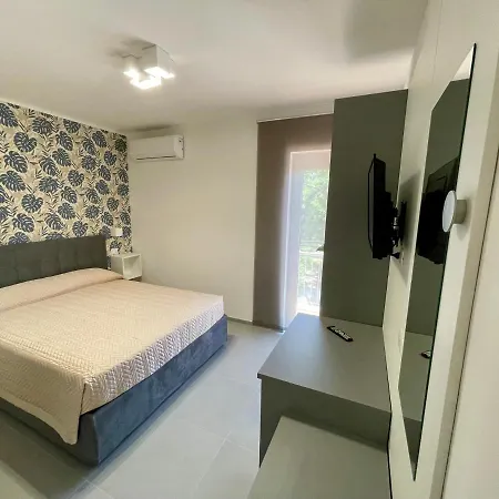 Matthew's 4* Peschici