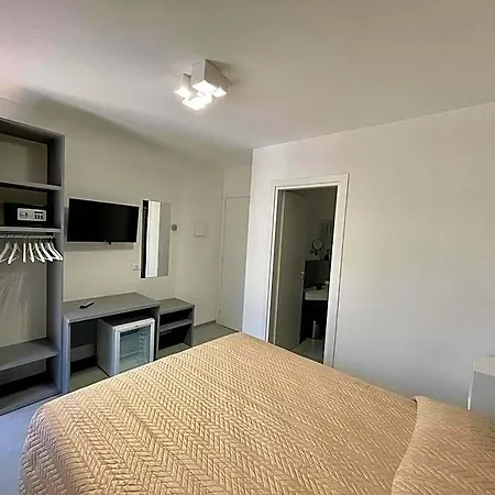 Matthew's Bed & Breakfast