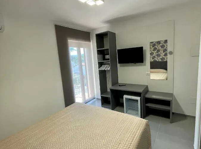 לינה וארוחת בוקר Matthew's