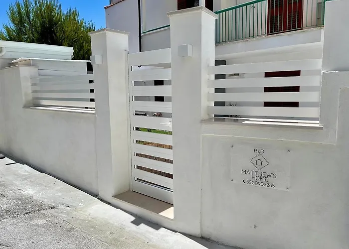 Matthew's Couette-café 4*